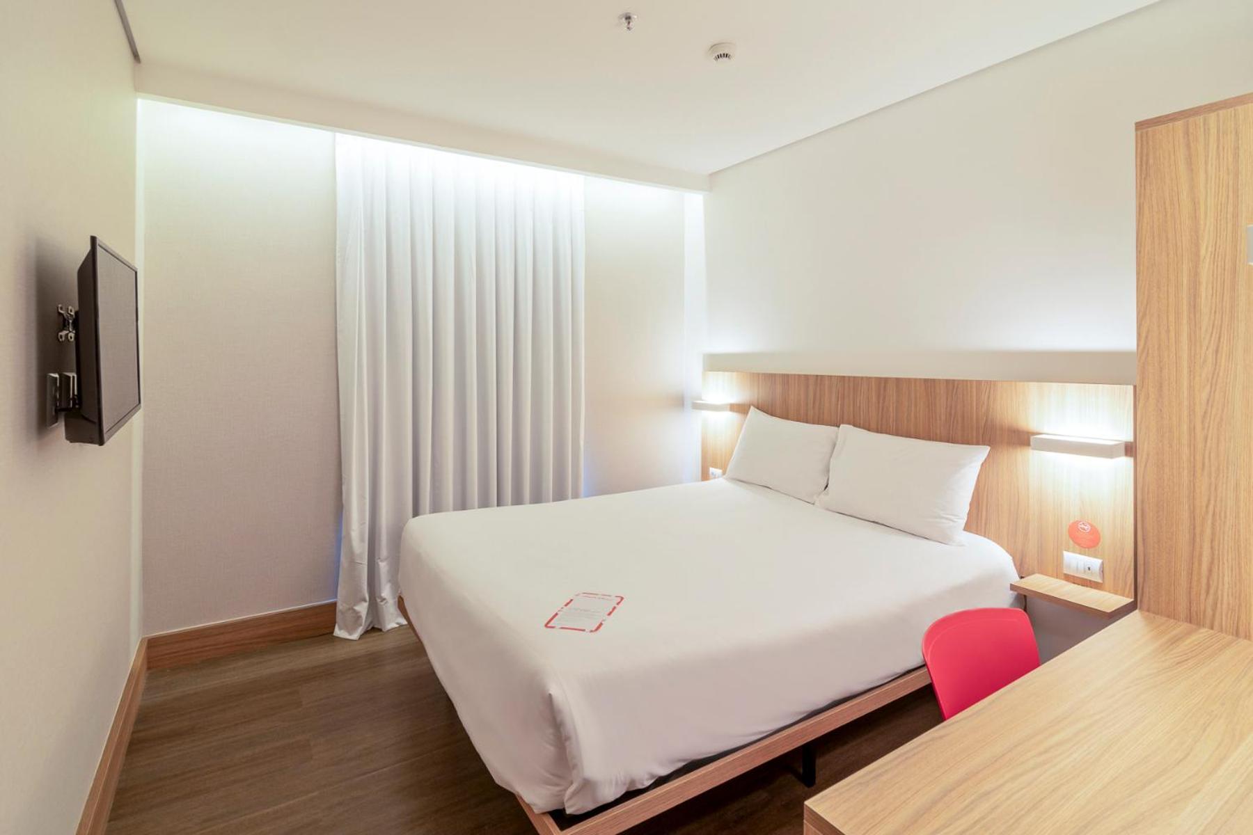 Hotel Moov Porto Alegre Buitenkant foto