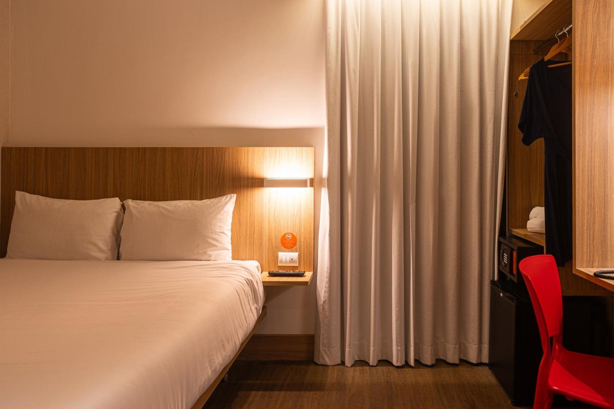 Hotel Moov Porto Alegre Buitenkant foto